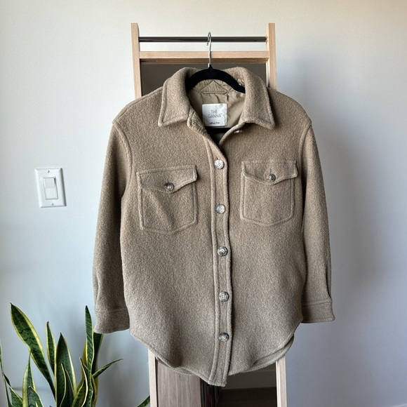 Wilfred Free (Aritzia) The Ganna Shirt Jacket in Taupe Beige Size Small - Picture 2 of 7